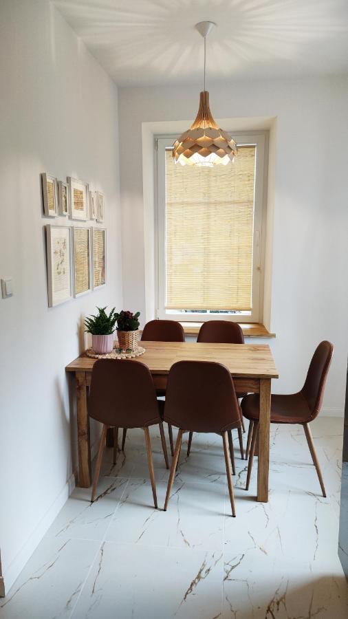 B&D Apartament Chelmiec Appartamento Wałbrzych Esterno foto
