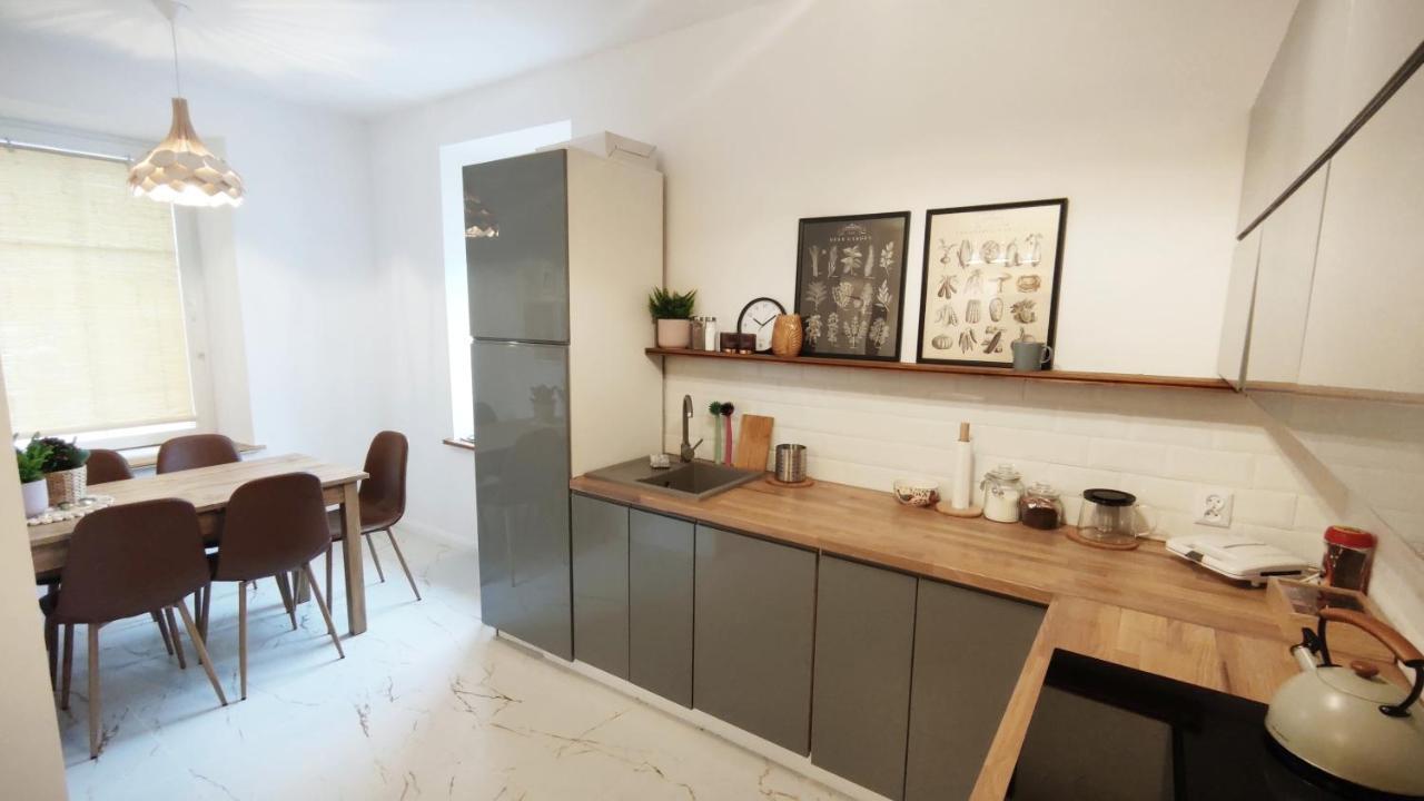 B&D Apartament Chelmiec Appartamento Wałbrzych Esterno foto