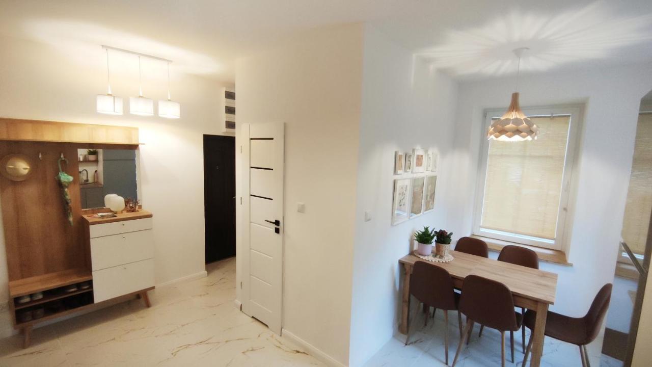 B&D Apartament Chelmiec Appartamento Wałbrzych Esterno foto