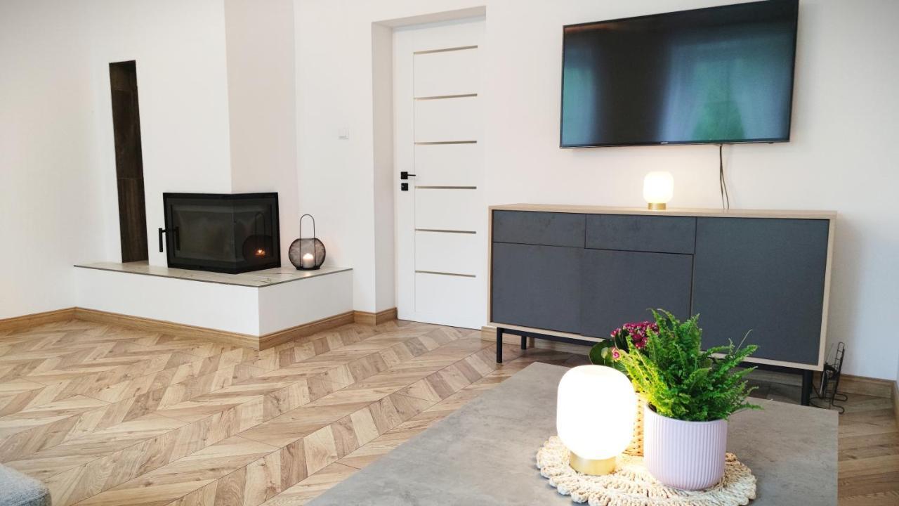 B&D Apartament Chelmiec Appartamento Wałbrzych Esterno foto